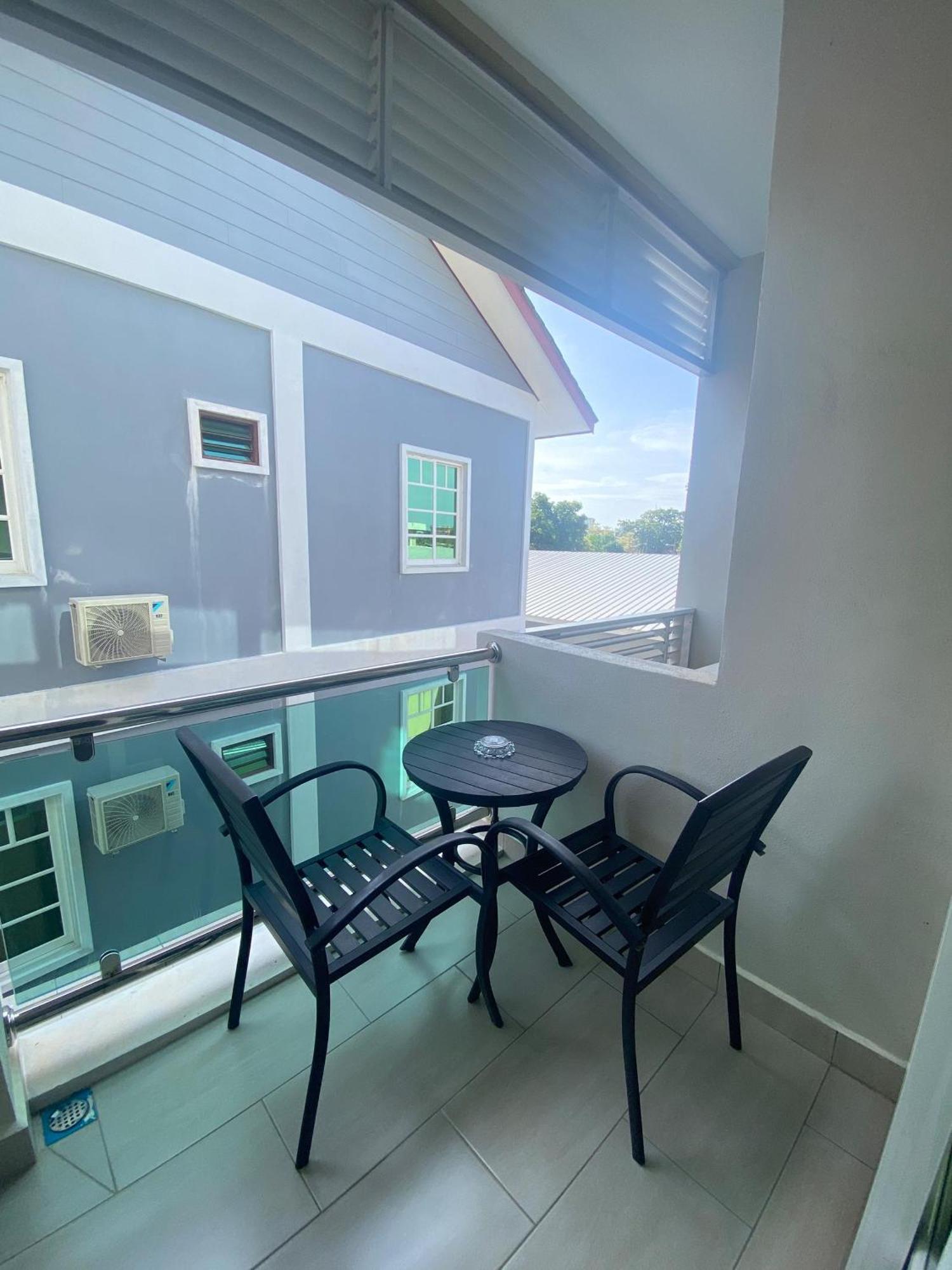 Grand Village Inn Pantai Cenang  Exterior photo