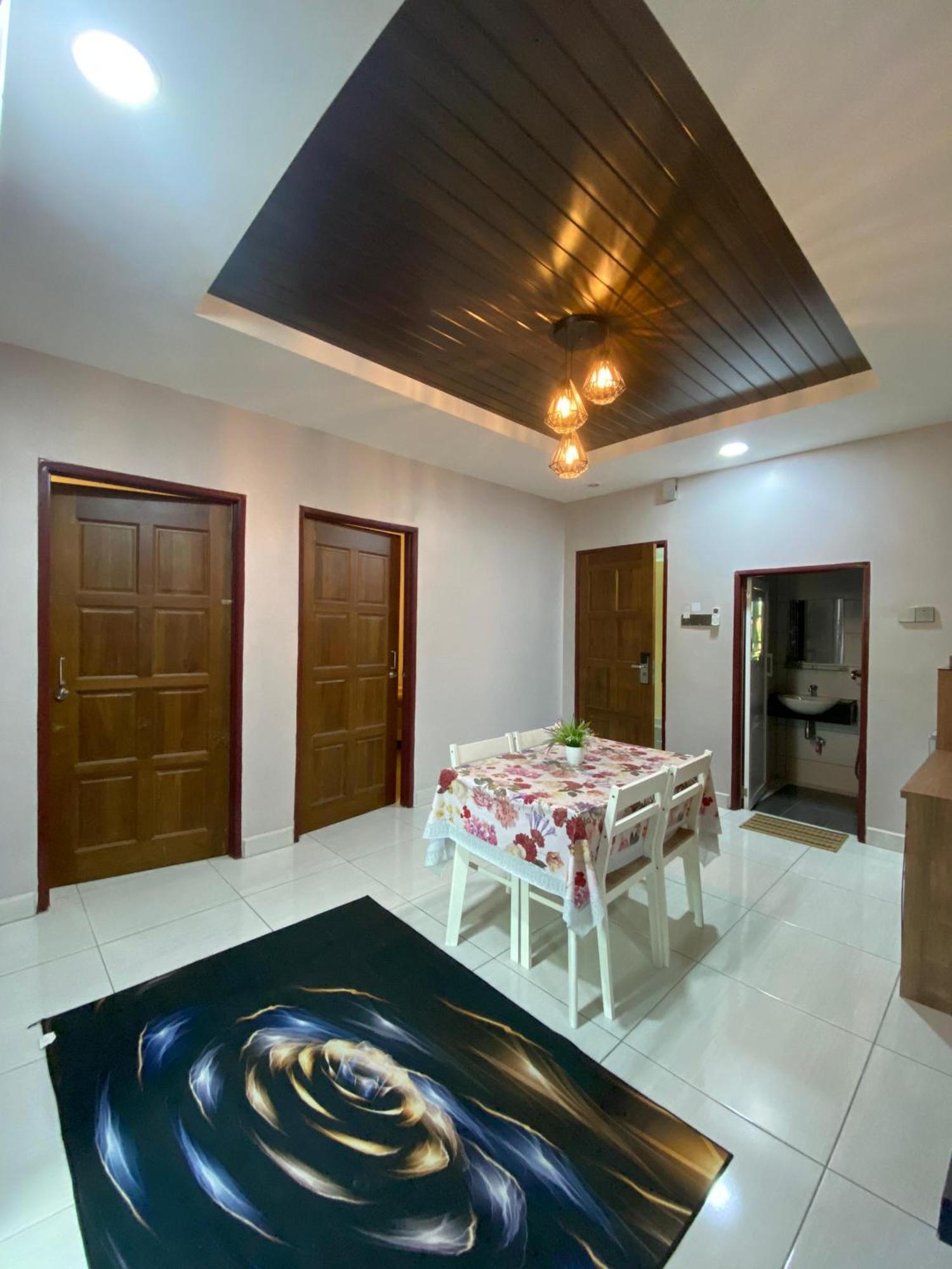 Grand Village Inn Pantai Cenang  Exterior photo