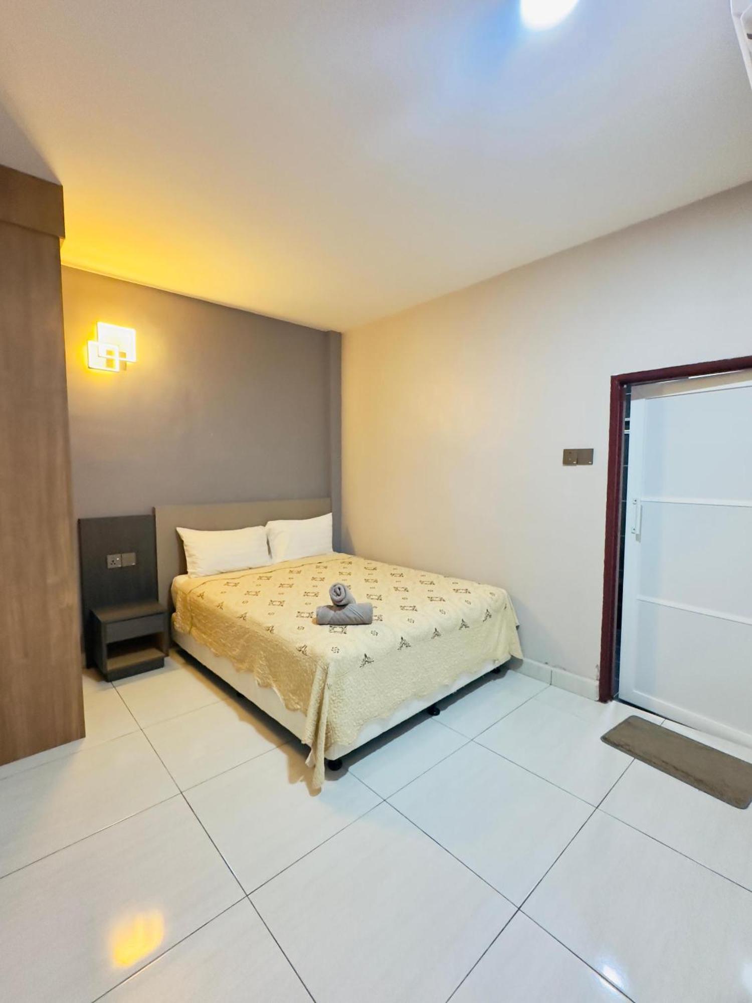 Grand Village Inn Pantai Cenang  Exterior photo