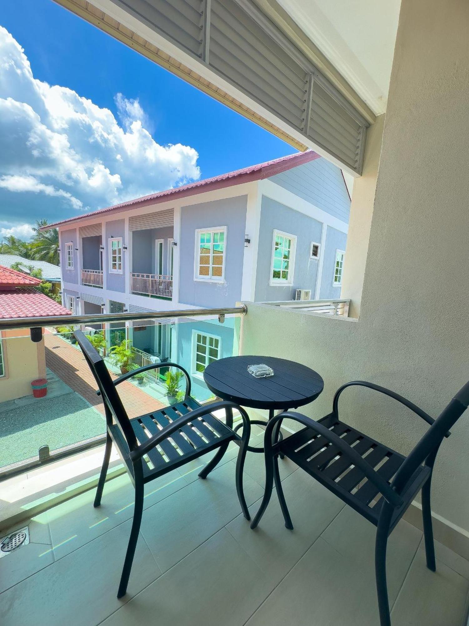 Grand Village Inn Pantai Cenang  Exterior photo
