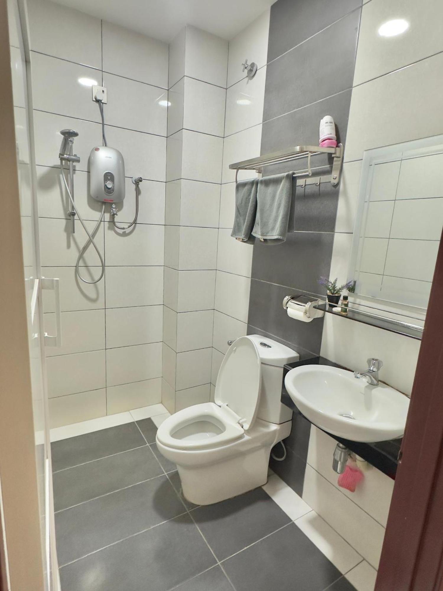 Grand Village Inn Pantai Cenang  Exterior photo